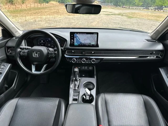 Used 2024 Silver Honda Touring image 28