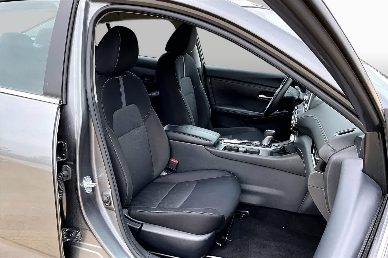 Used 2025 Gun Metallic Nissan SV image 9