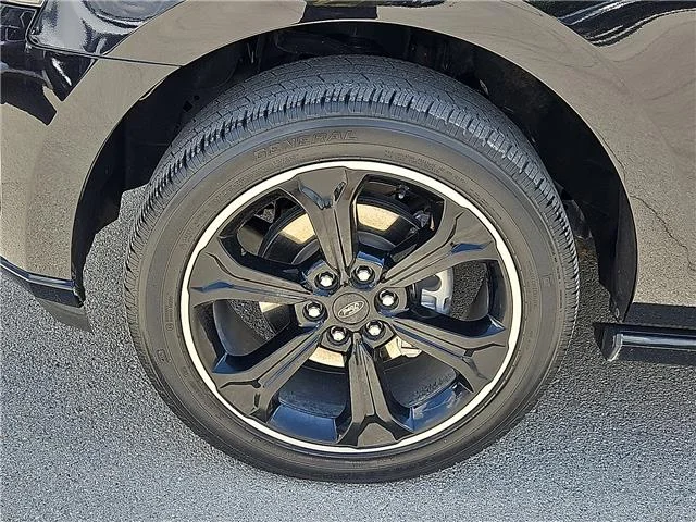 Used 2024 Agate Black Metallic Ford Limited 4x4 image 7
