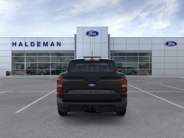 New 2026 Shadow Black Ford XLT image 5