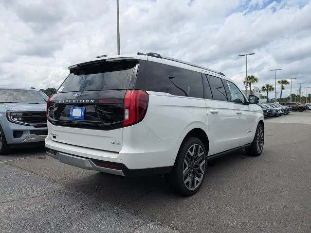 New 2026 Star White Metallic Tri-Coat Ford Platinum image 38
