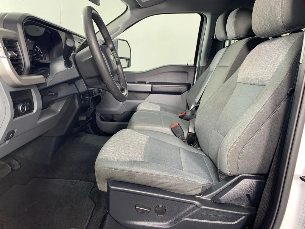 Used 2025 White Ford XLT image 2