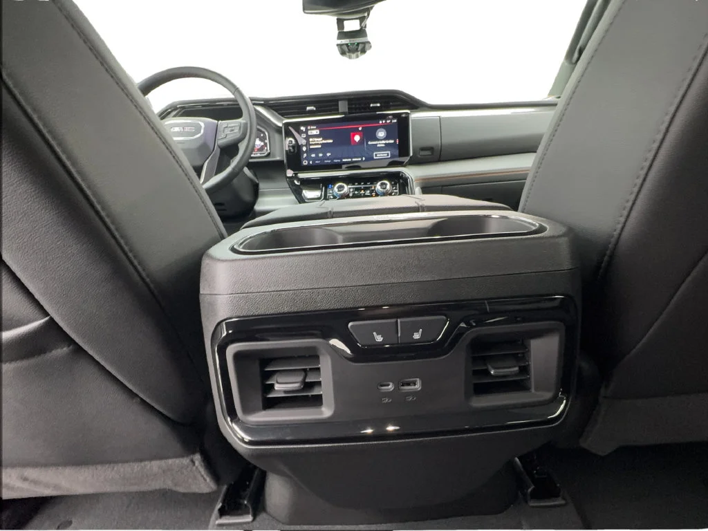 Used 2025 White GMC AT4 image 45