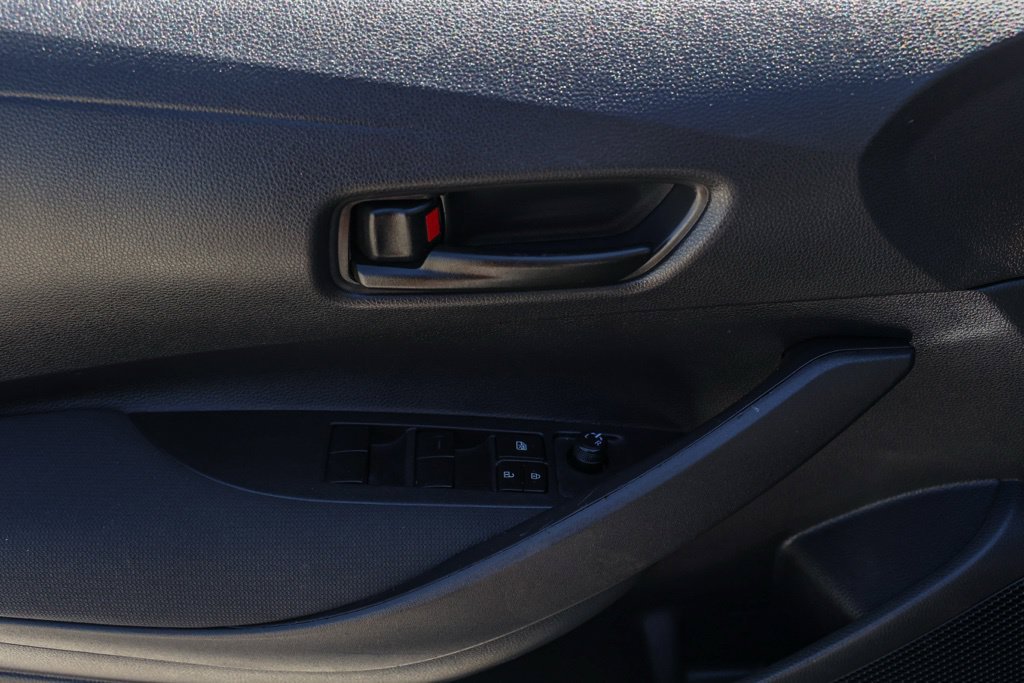 Used 2025  Toyota LE image 24