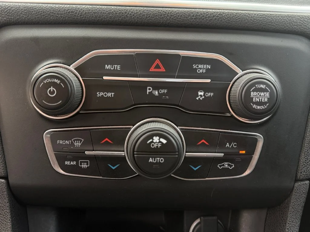 Used 2018 Black Dodge R/T image 24