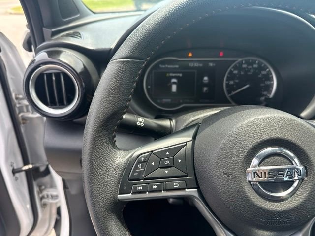 Used 2020 White Nissan SR image 17