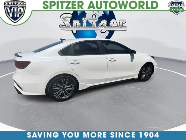 Certified Used 2023 Snow White Pearl Kia GT-Line image 9