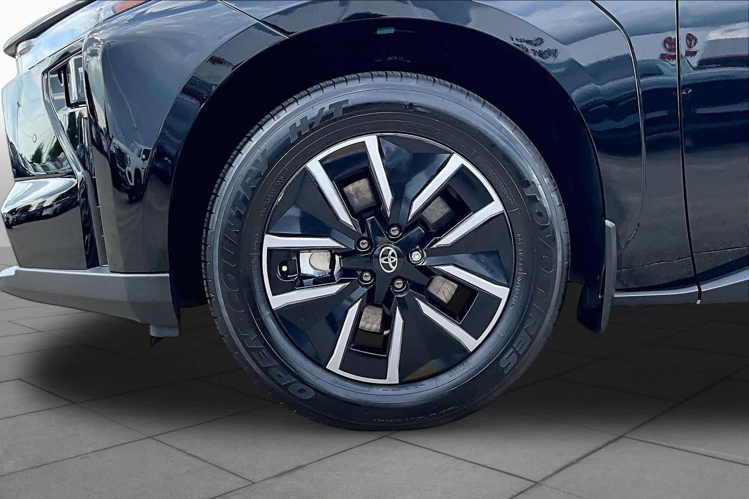 Used 2026 Midnight Black Metallic Toyota XLE Plus image 9