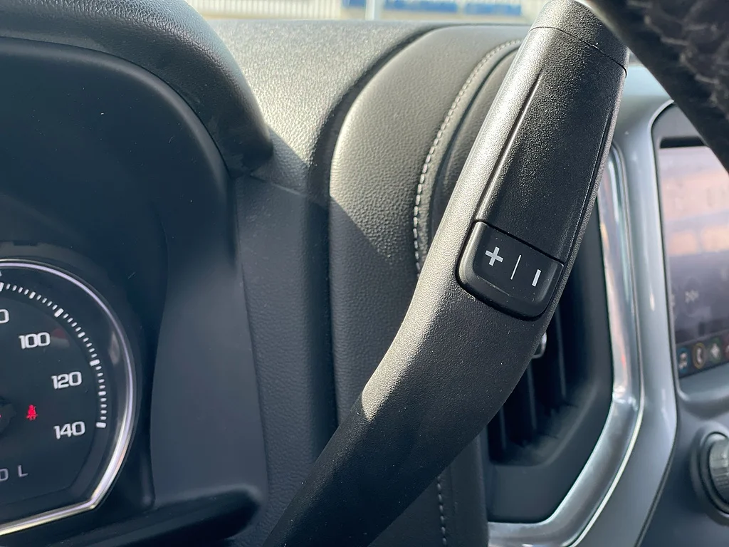 Used 2022 Black Chevrolet RST image 16