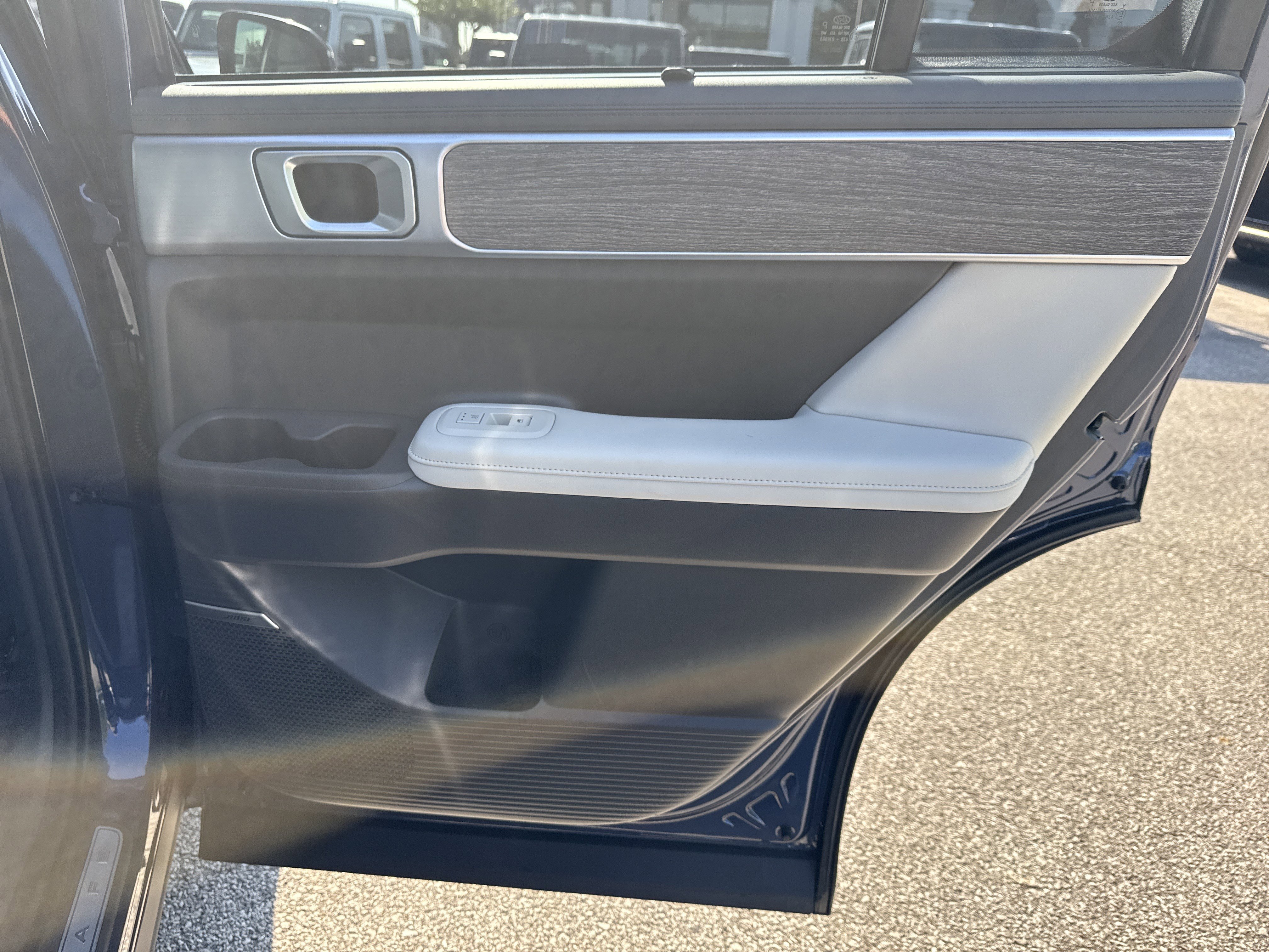 Used 2025 Atlantis Blue Hyundai Calligraphy image 18