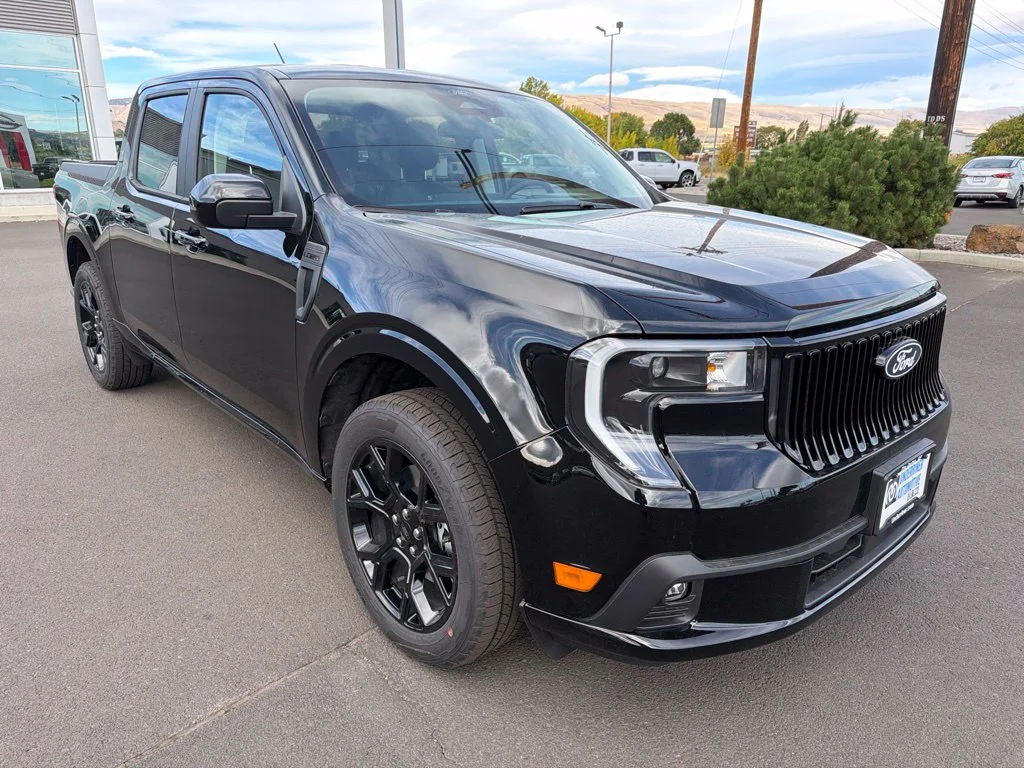 2026 Ford Maverick Lobo Standard