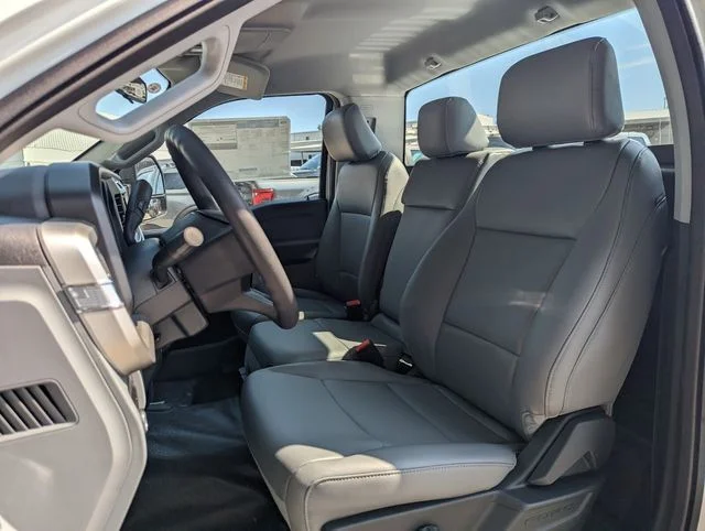 New 2025 Oxford White Ford F-250® XL image 5
