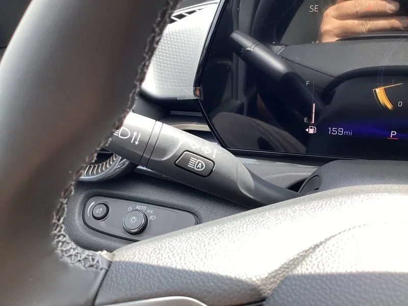 New 2026 Mosaic Black Metallic Chevrolet ACTIV image 29