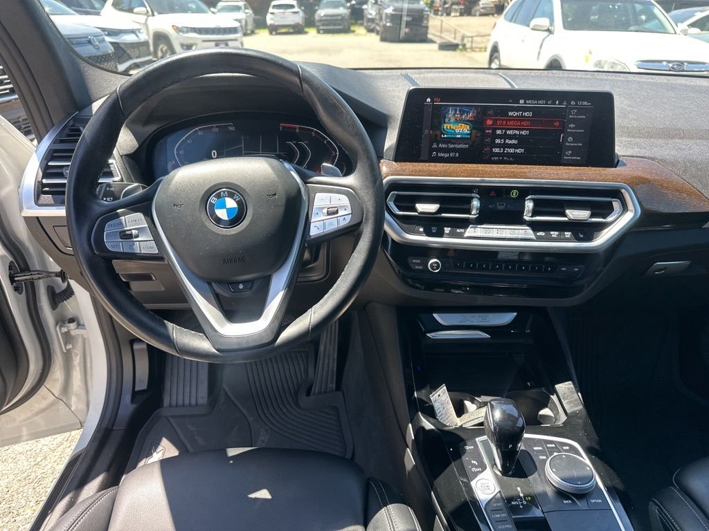 Used 2023 White BMW xDrive30i image 28