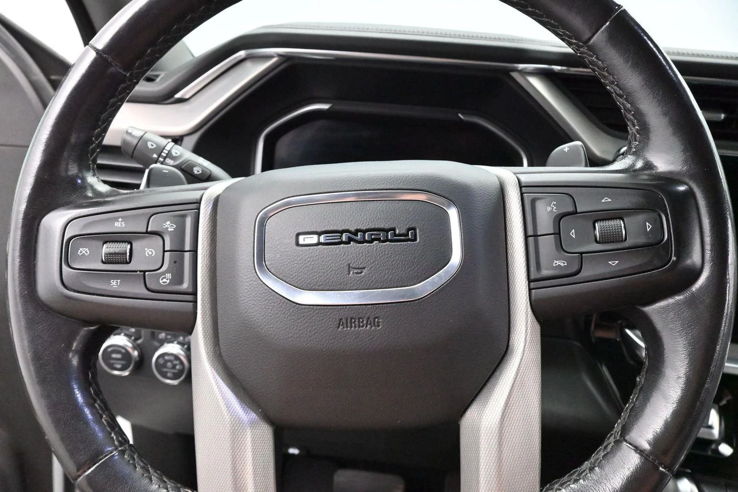 Used 2023 Summit White GMC Denali image 17