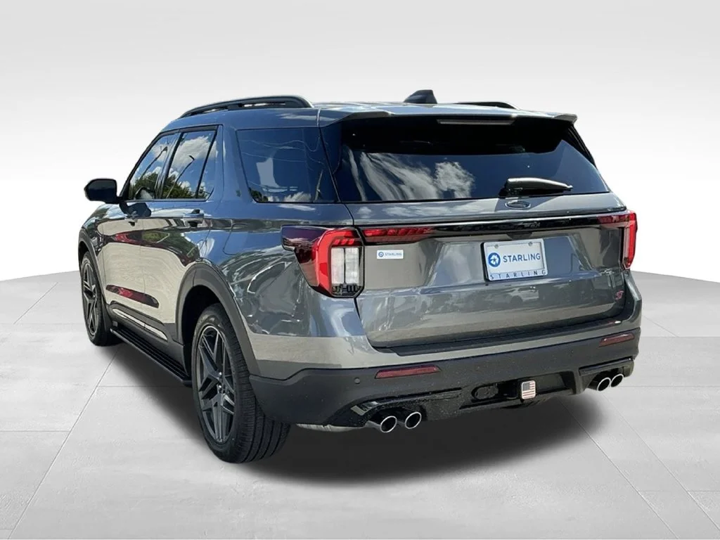 Used 2025 Gray Ford ST image 5