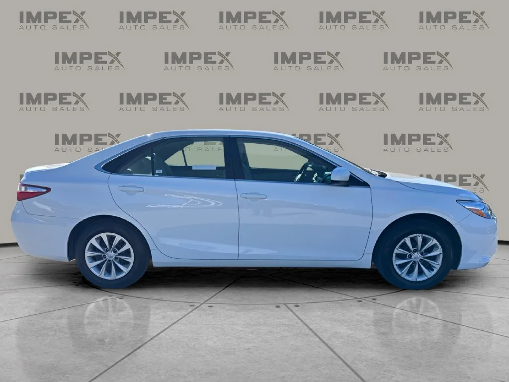 Used 2015 White Toyota LE image 6