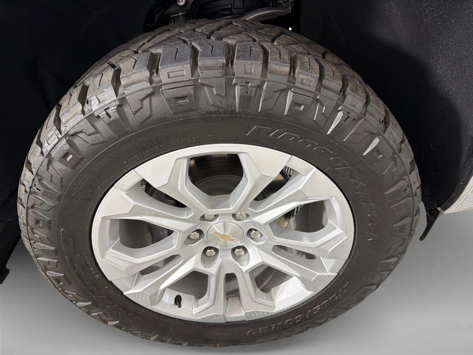 Used 2022 Dark Ash Metallic Chevrolet LTZ image 12