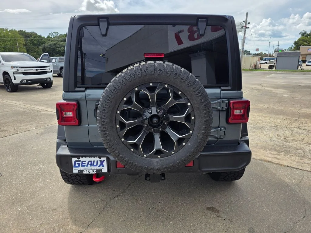 Used 2024 Gray Jeep Rubicon image 6