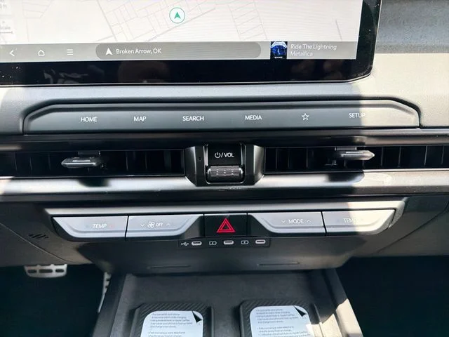 New 2027 Terrain Brown Kia X-PRO SX image 14