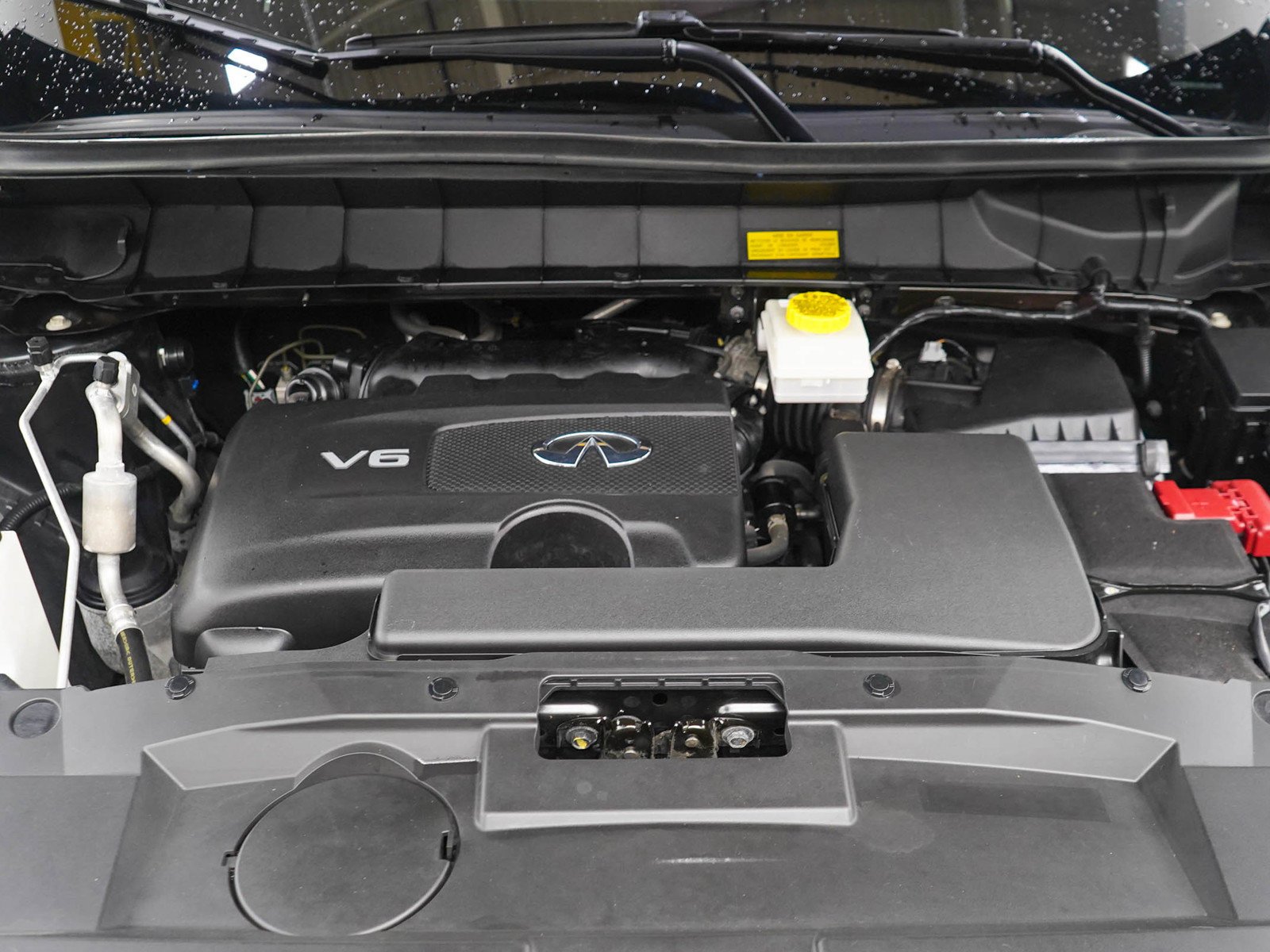 Used 2023 Mineral Black INFINITI LUXE image 32