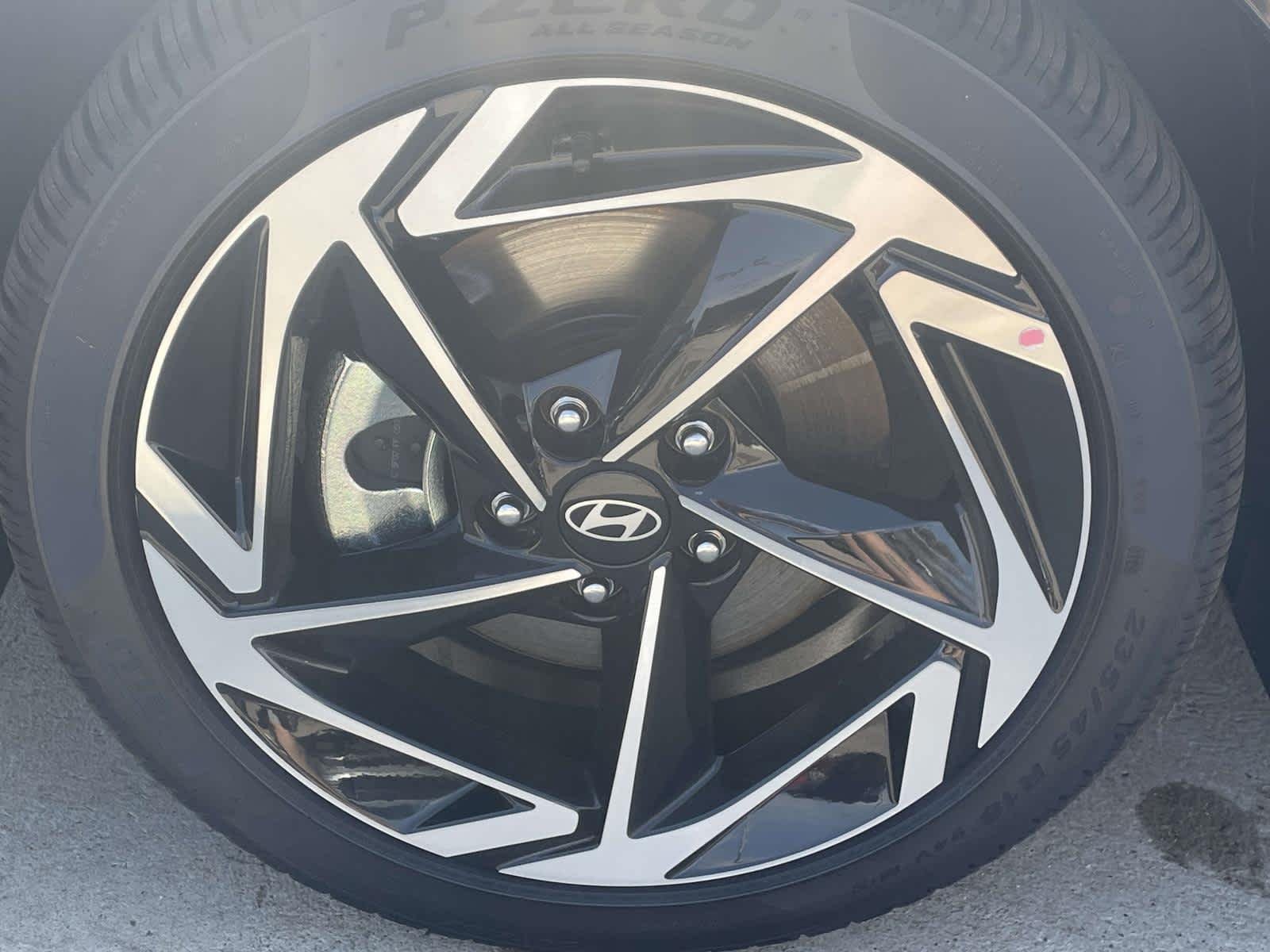 New 2026 Abyss Black Hyundai SEL Sport image 14