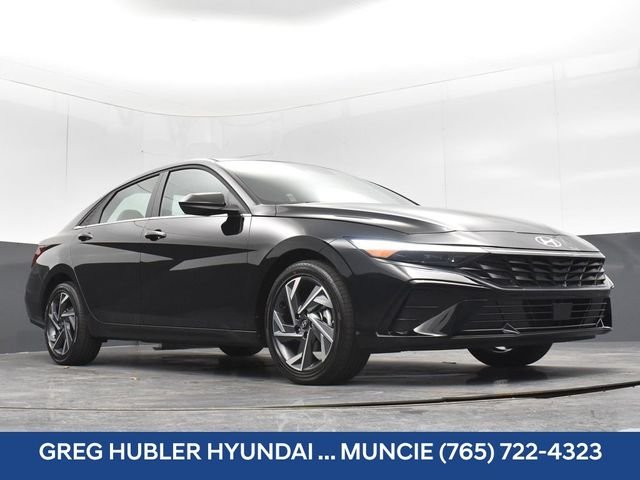Used 2025 Black Hyundai SEL Convenience image 40
