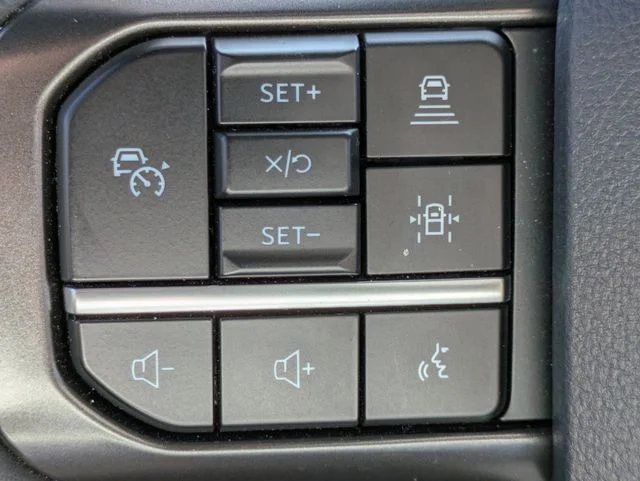 Certified Used 2025 Oxford White Ford Tremor image 24
