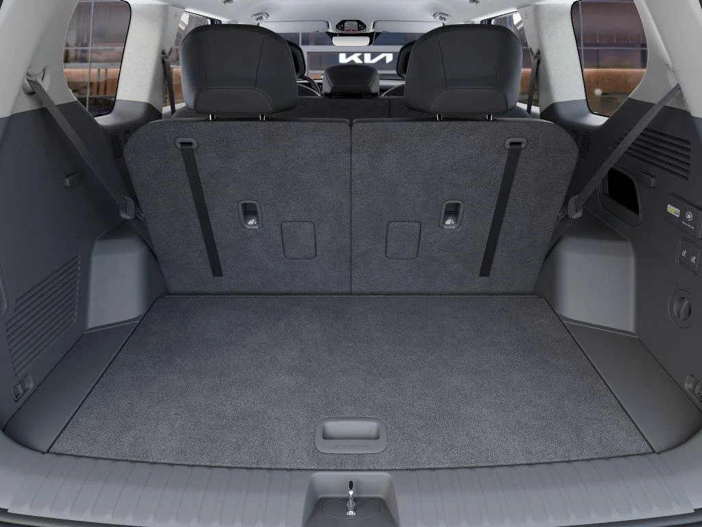 New 2026 Ebony Black Kia Light Short Range image 19
