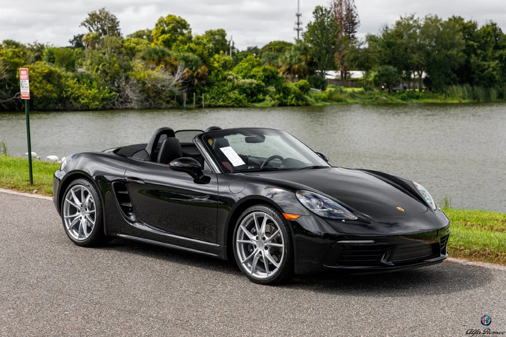 2025 Porsche 718