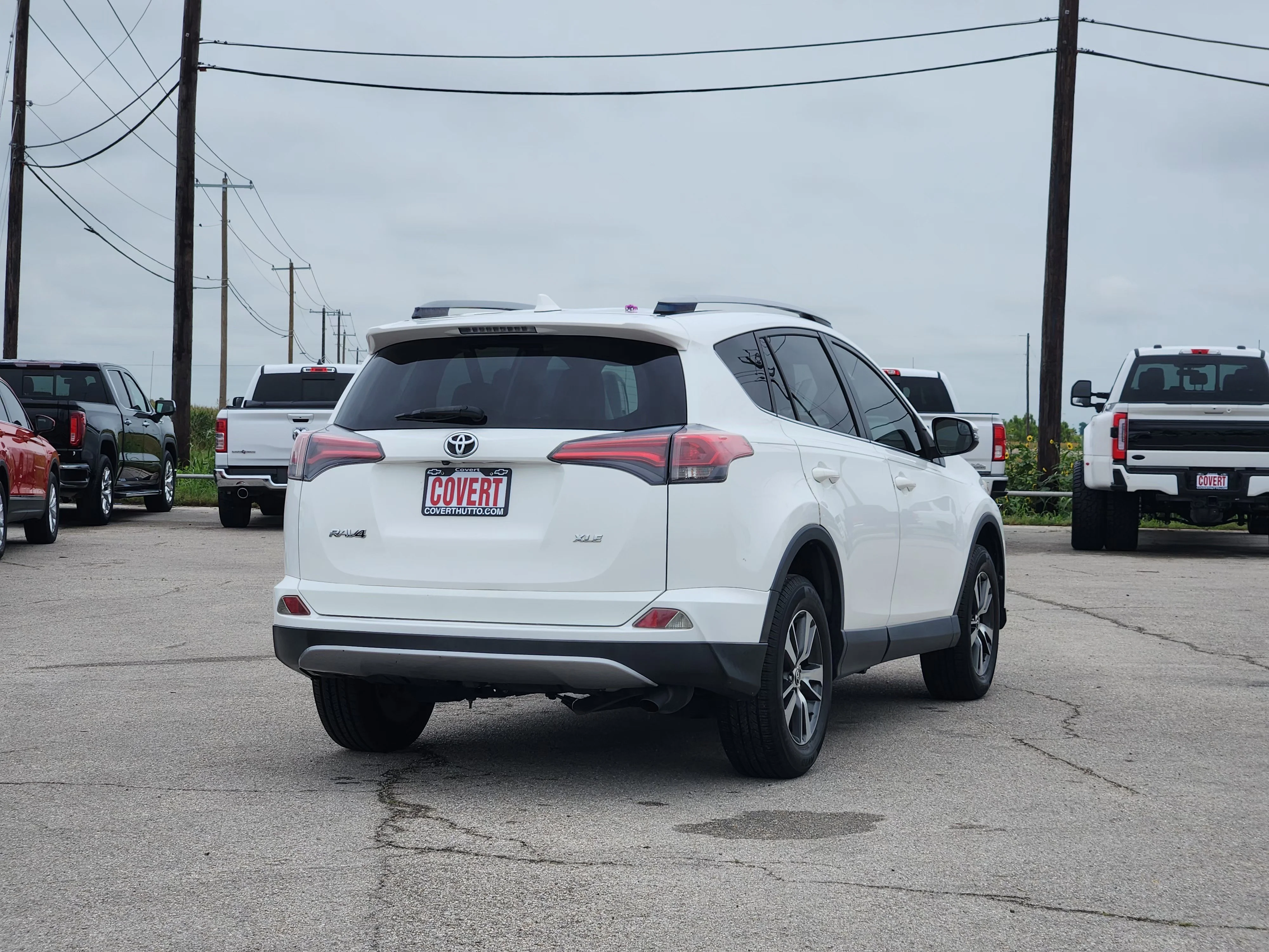 Used 2017  Toyota XLE image 7
