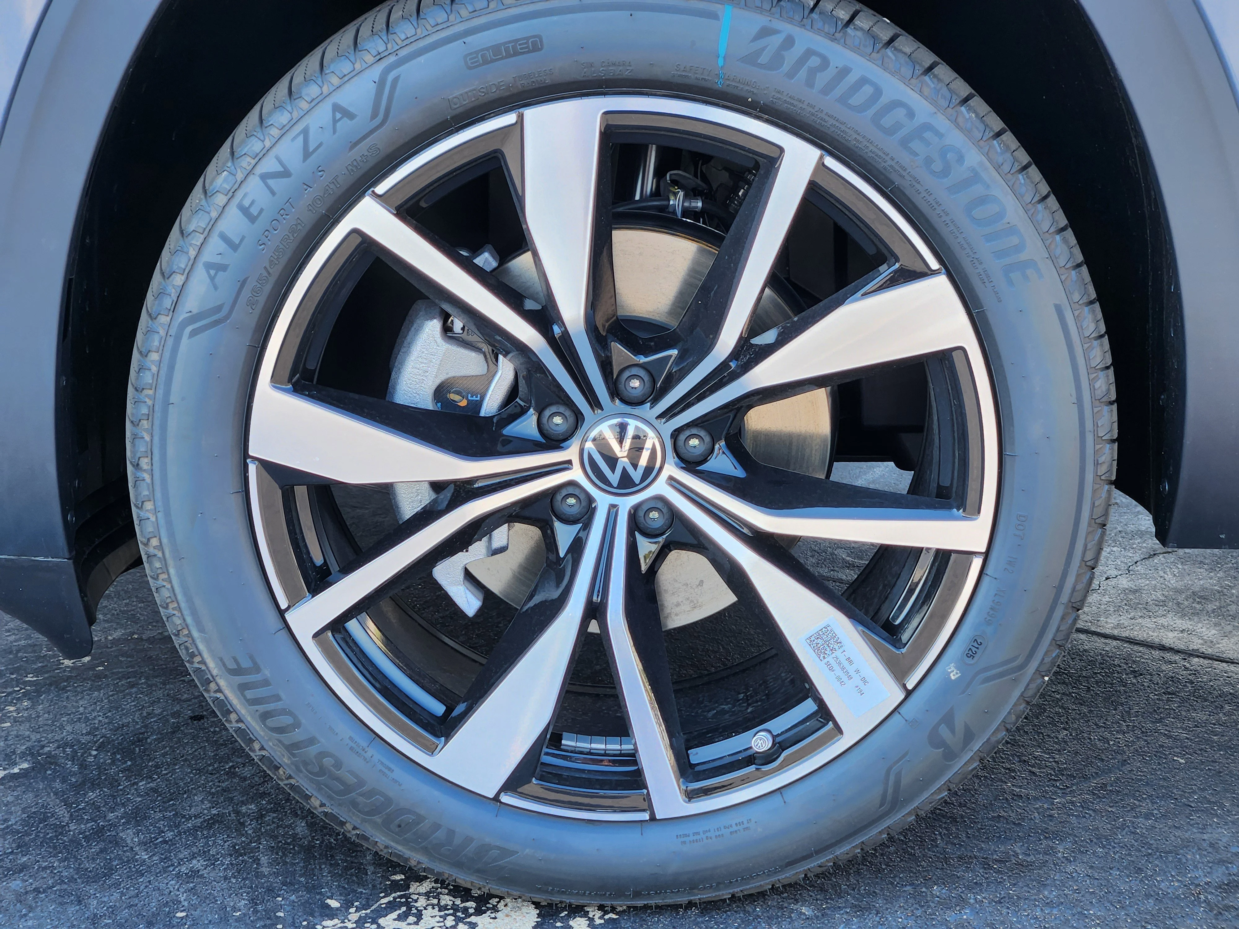 2026 Volkswagen Atlas SEL Premium R-Line - Photo 7