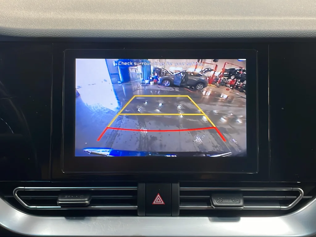 Used 2022 Blue Kia LXS image 9