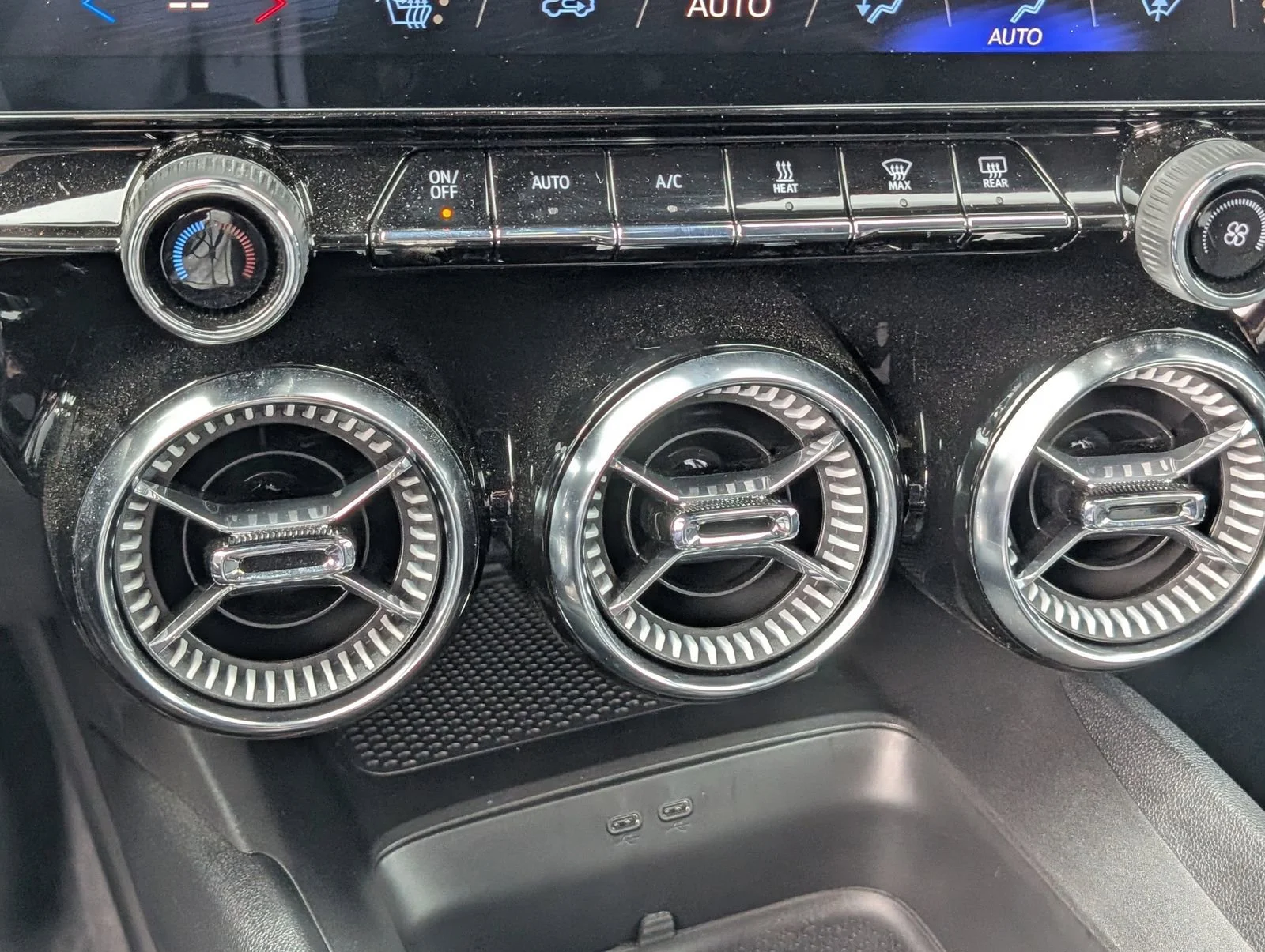 2025 Chevrolet Blazer EV LT - Photo 14