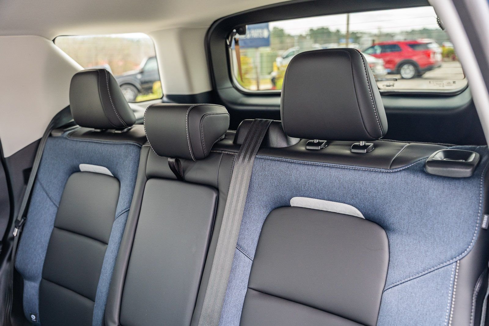New 2026 Azure Gray Metallic Tri-Coat Ford Outer Banks® image 16