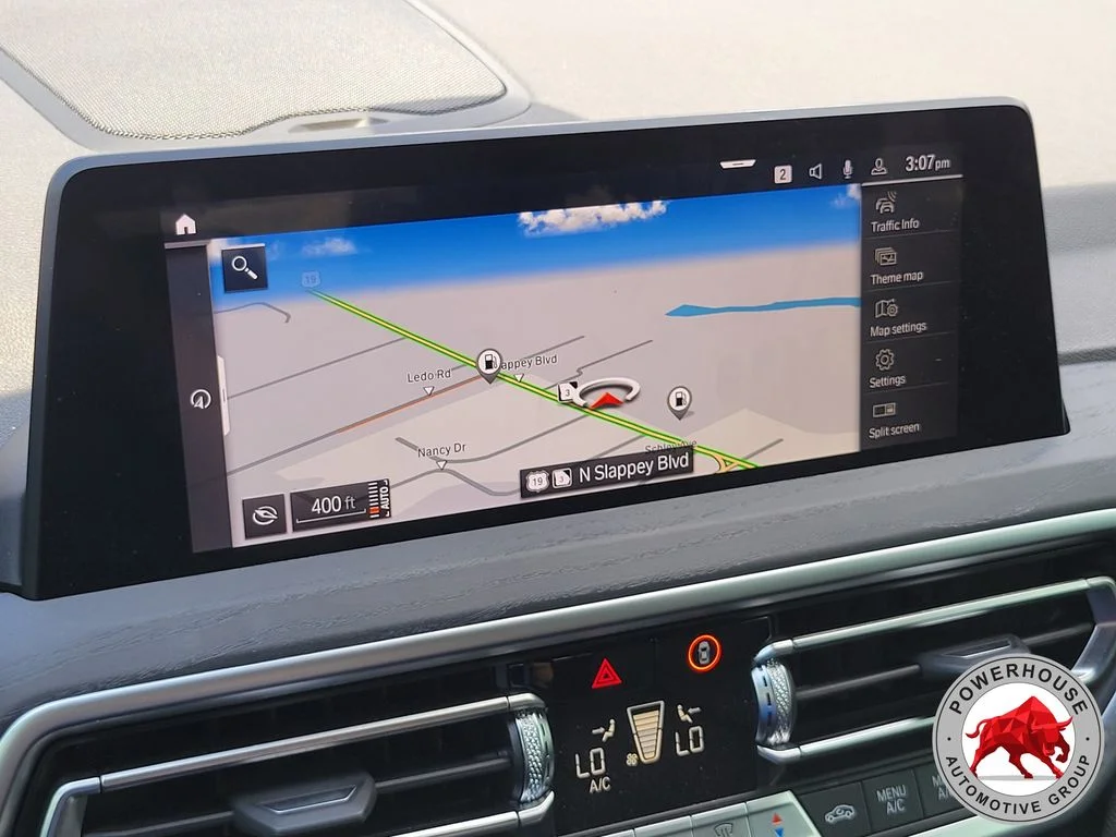 Used 2024 White BMW sDrive30i image 27