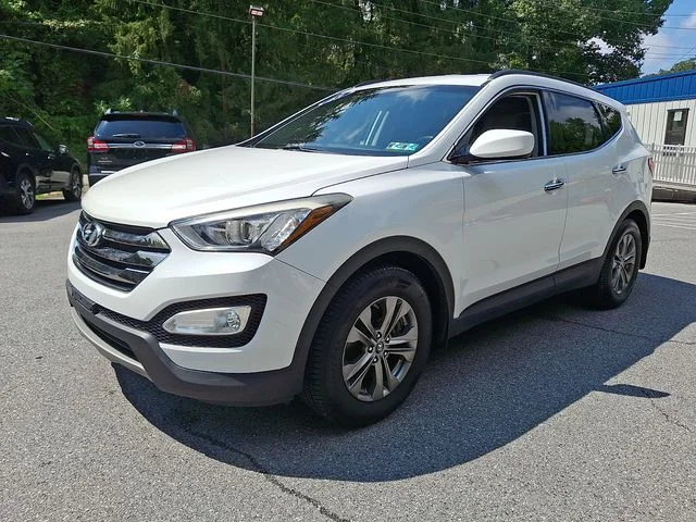 Used 2013 White Hyundai Base image 6