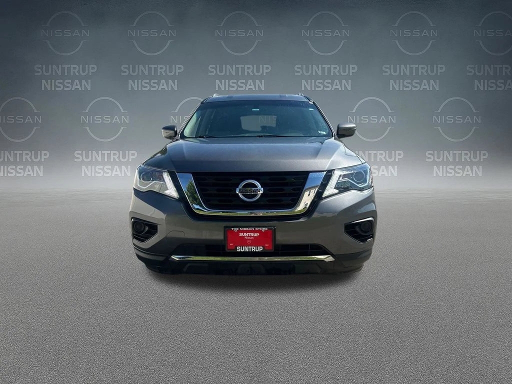 Used 2020 Gray Nissan S image 40