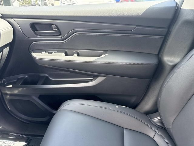 Certified Used 2026 Solar Silver Metallic Honda EX-L image 24