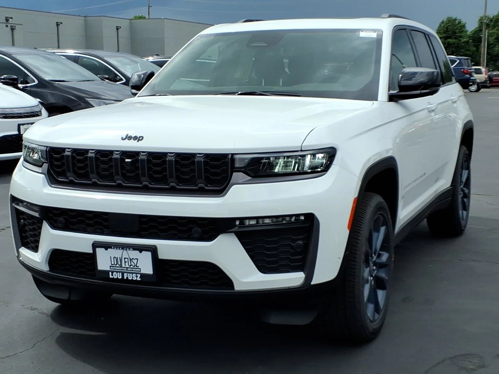 New 2026 Bright White Clear-Coat Exterior Paint Jeep  image 2