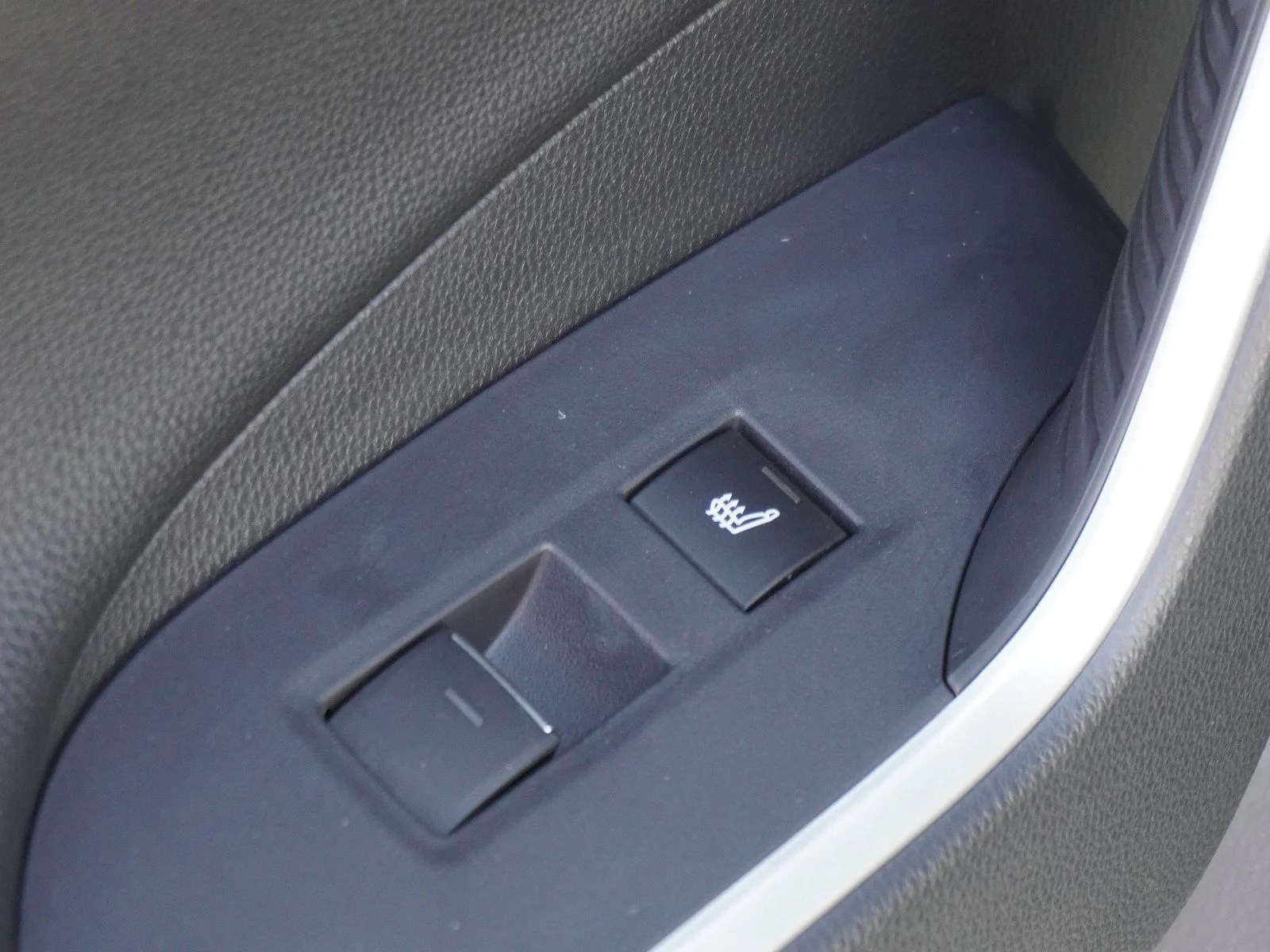 Used 2022 Midnight Black Metallic Toyota XSE image 15