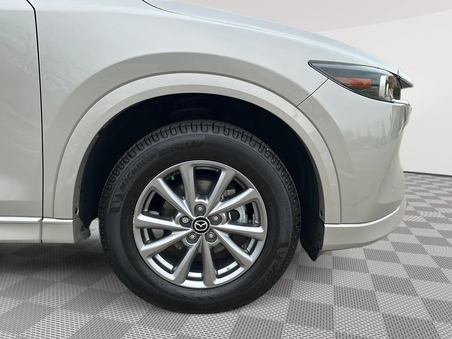 Used 2024 Platinum Quartz Metallic Mazda 2.5 S Preferred Package image 12