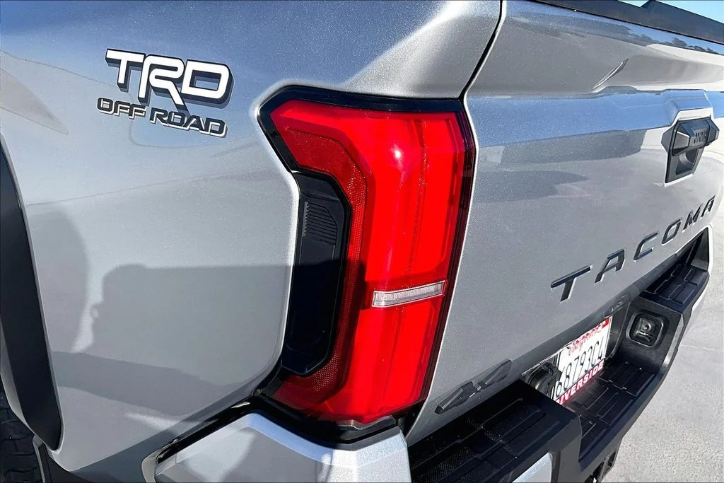 2024 Toyota Tacoma TRD Off Road - Photo 22