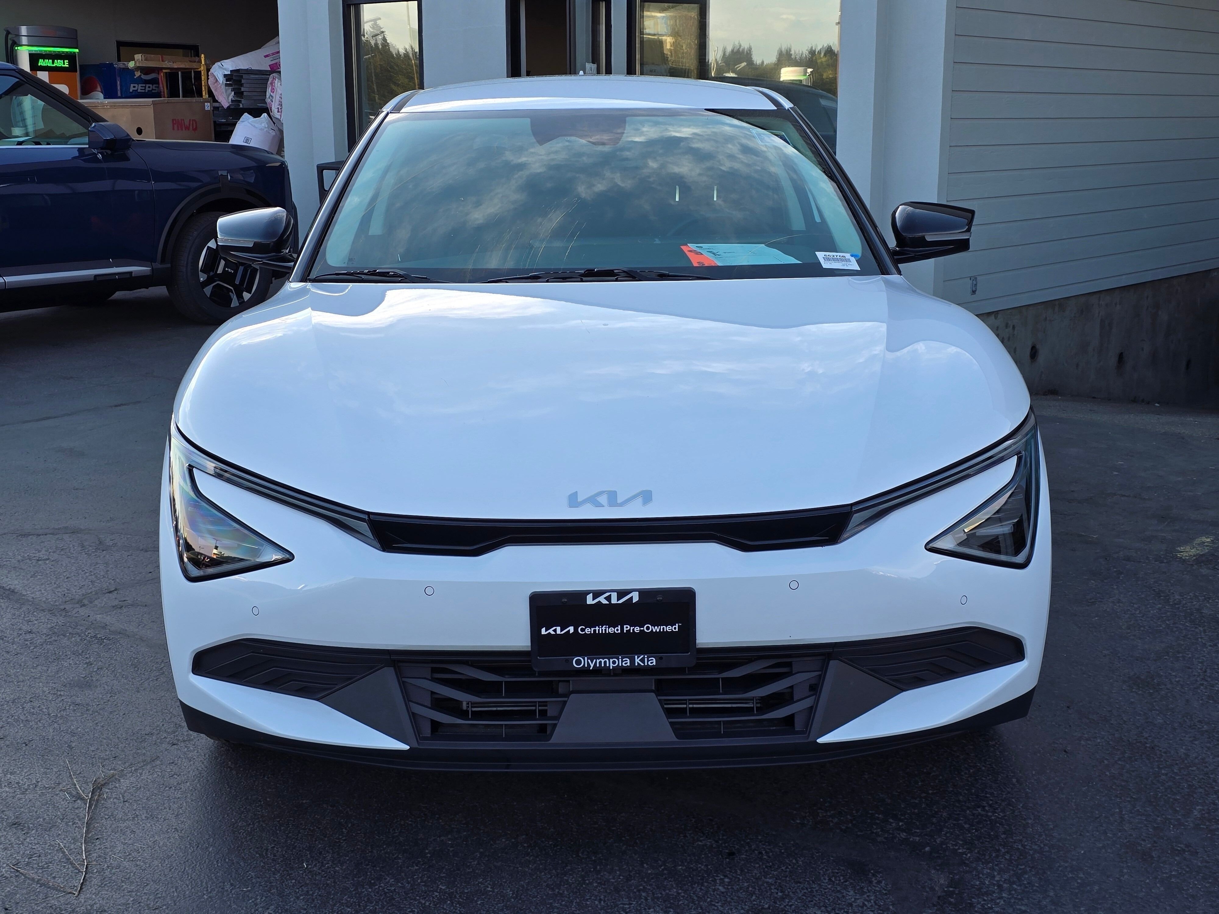 Used 2025 Kia EV6 Light with VIN 5XYC34JB8SG011417 for sale in Olympia, WA