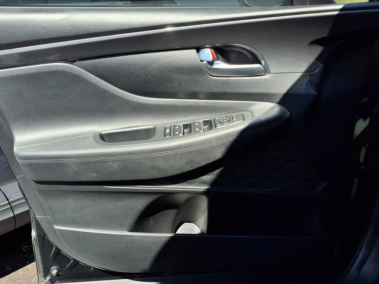 Used 2021 Twilight Black Hyundai SEL image 15