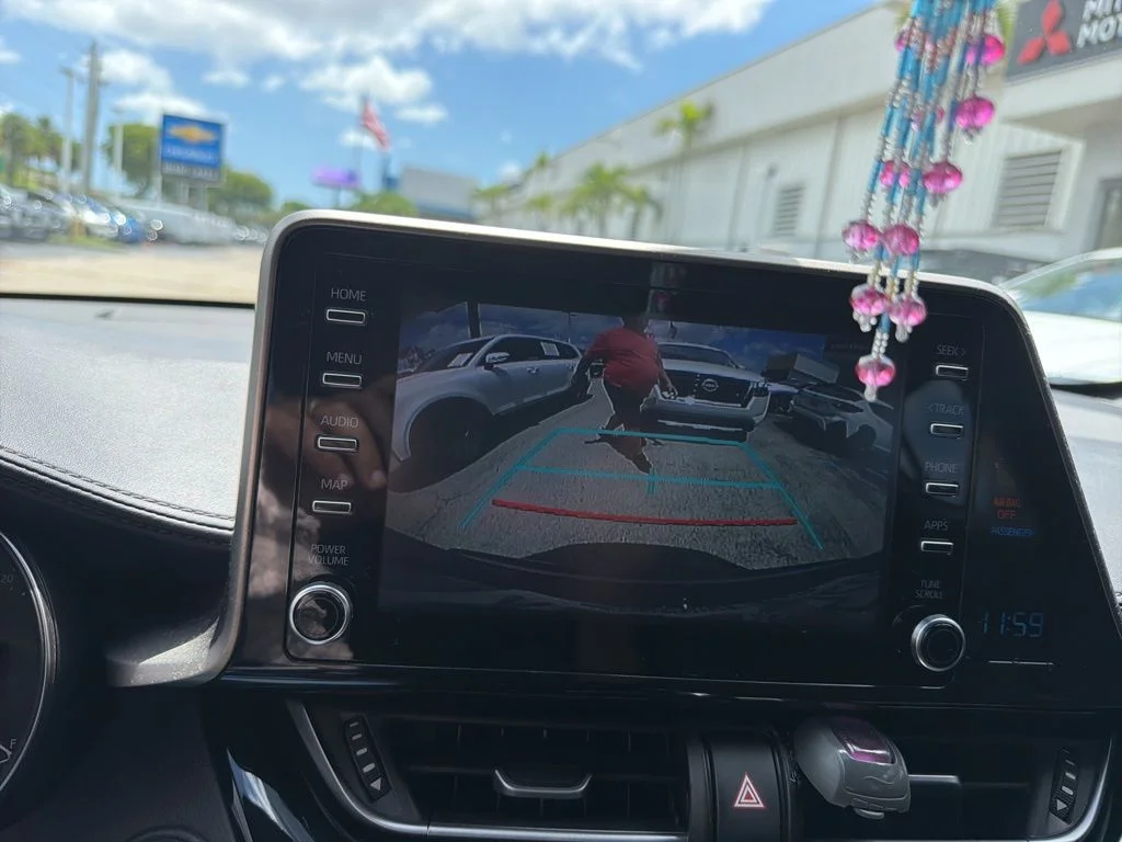 Used 2019 Magnetic Gray Metallic Toyota XLE image 5