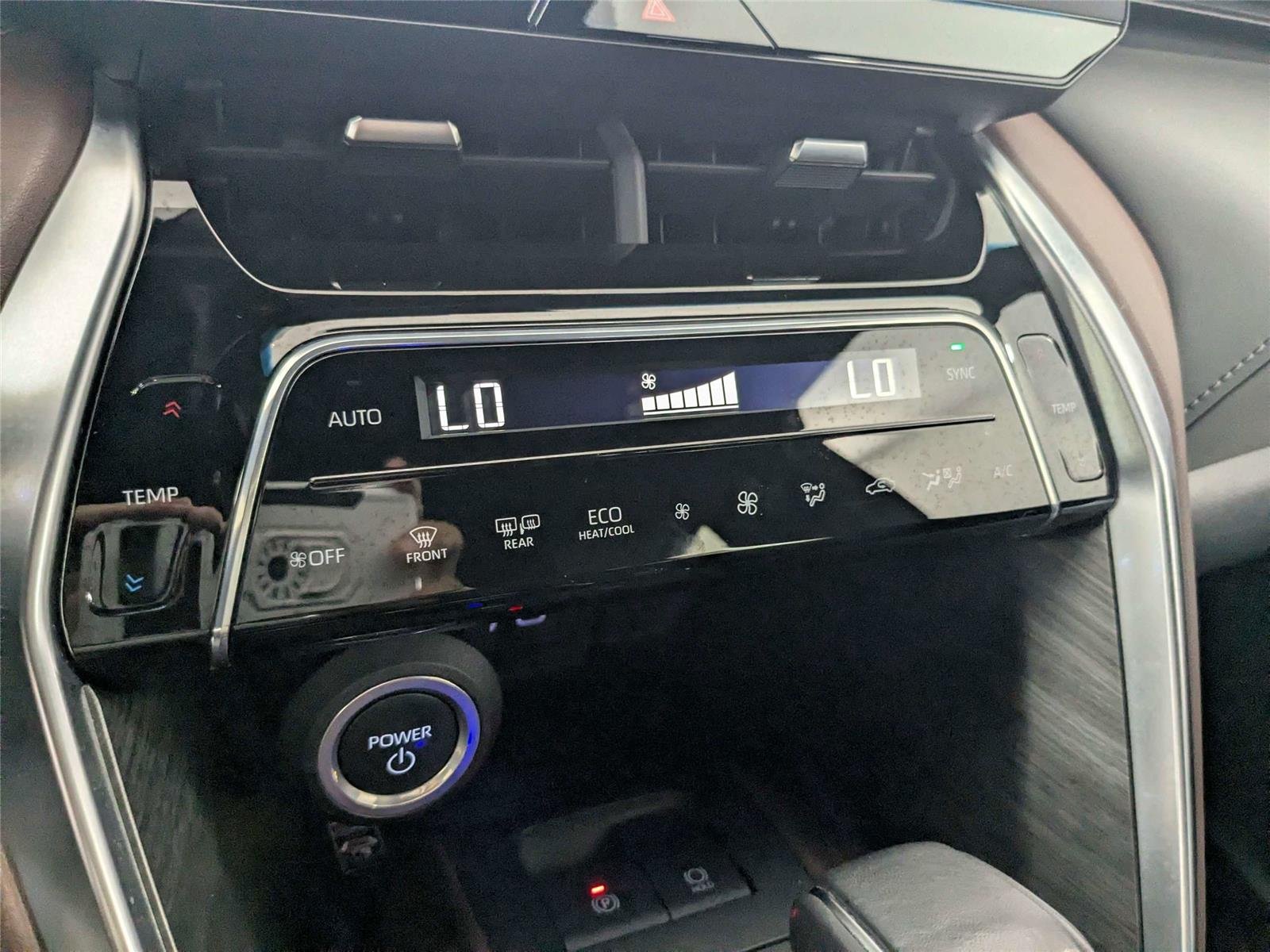 Certified Used 2023 Wind Chill Pearl Toyota Limited image 23