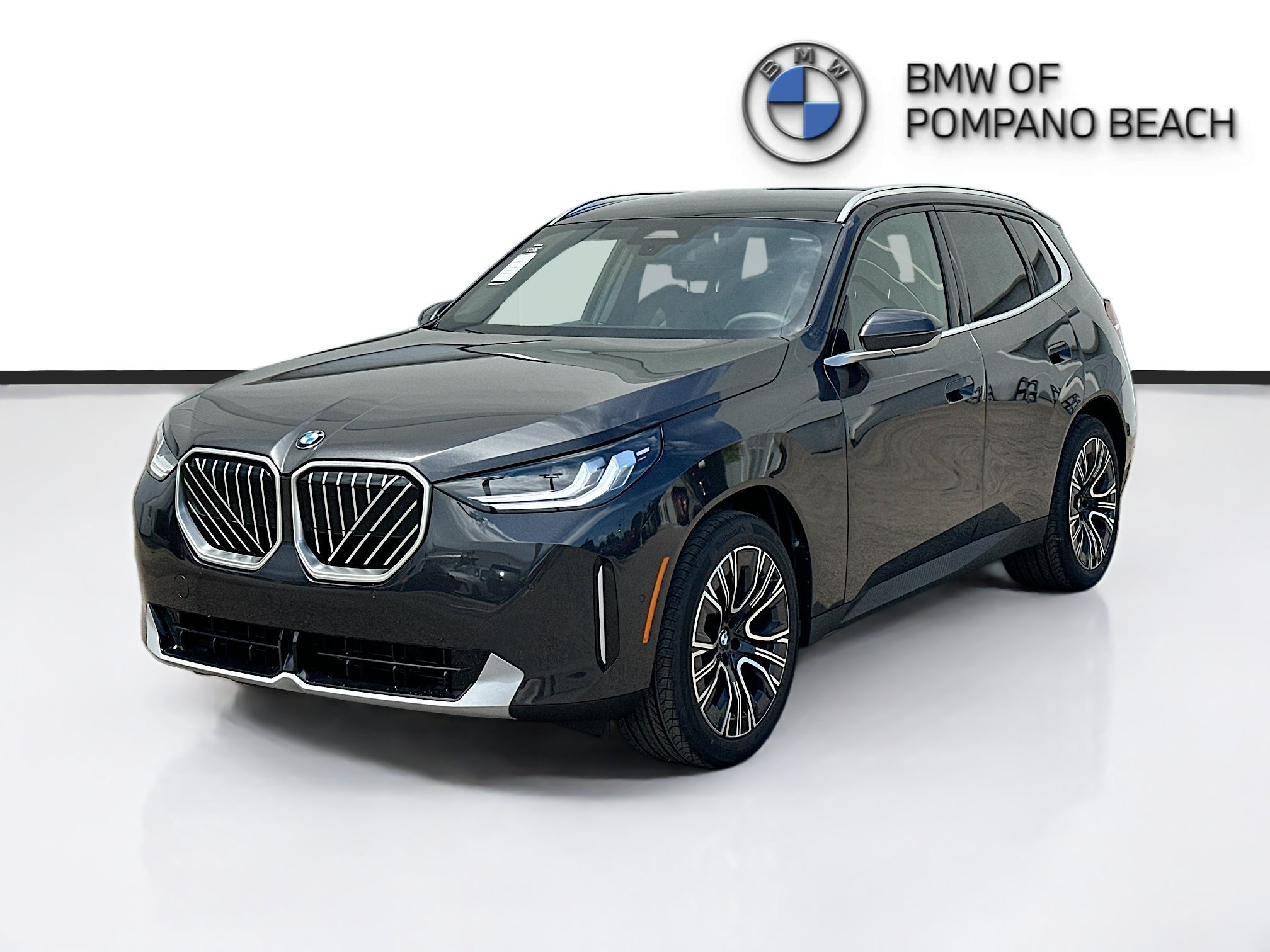 New 2026 Dark Graphite Metallic BMW 30 xDrive image 3