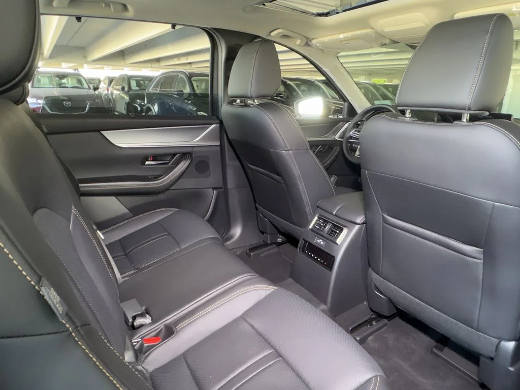 New 2025 Silver Mazda Preferred image 12