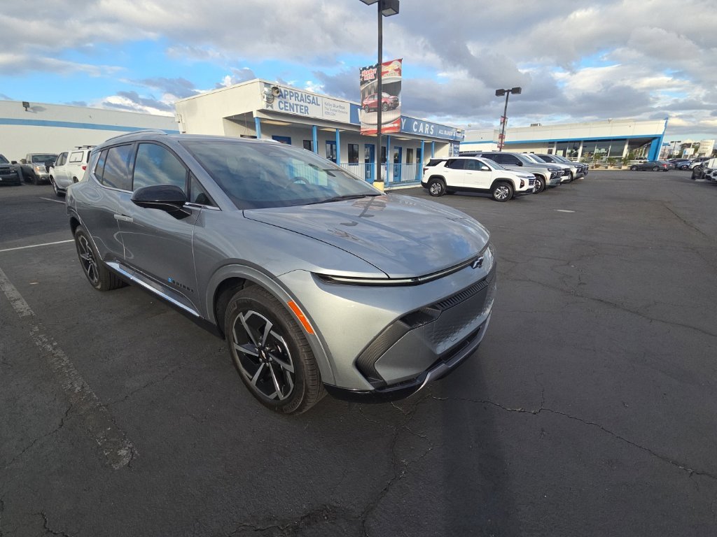 Used 2024 Sterling Gray Metallic Chevrolet LT image 3